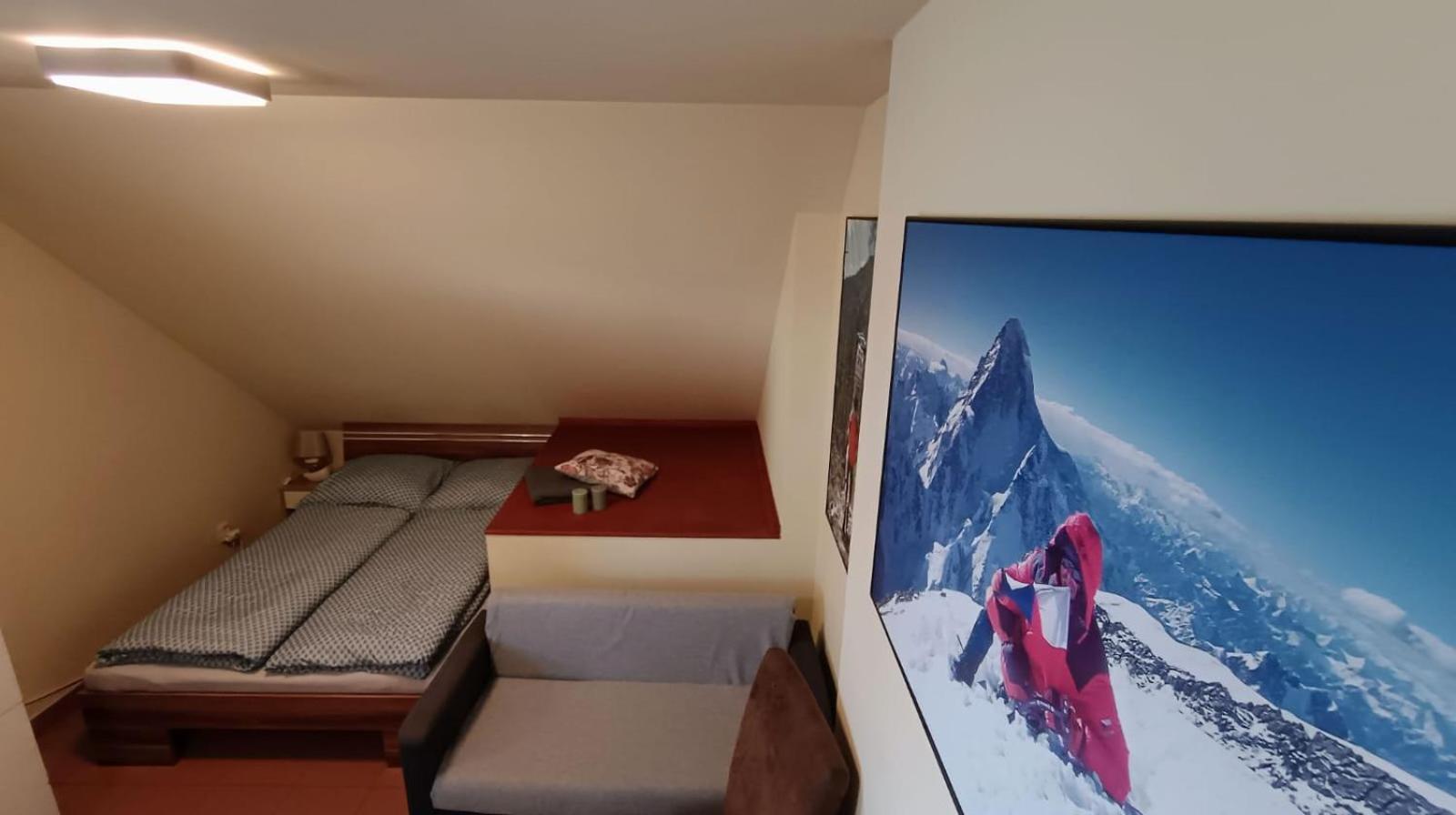 Guest House Sherpa Moravská Třebová Buitenkant foto